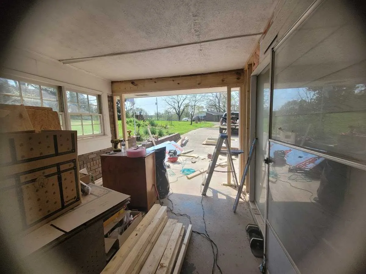 Air movers and dehumidifier for Drying & Dehumidification in Carpinteria